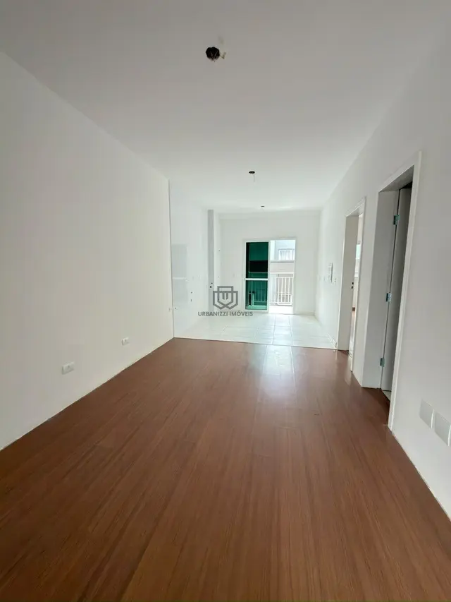 Apartamento no Iná